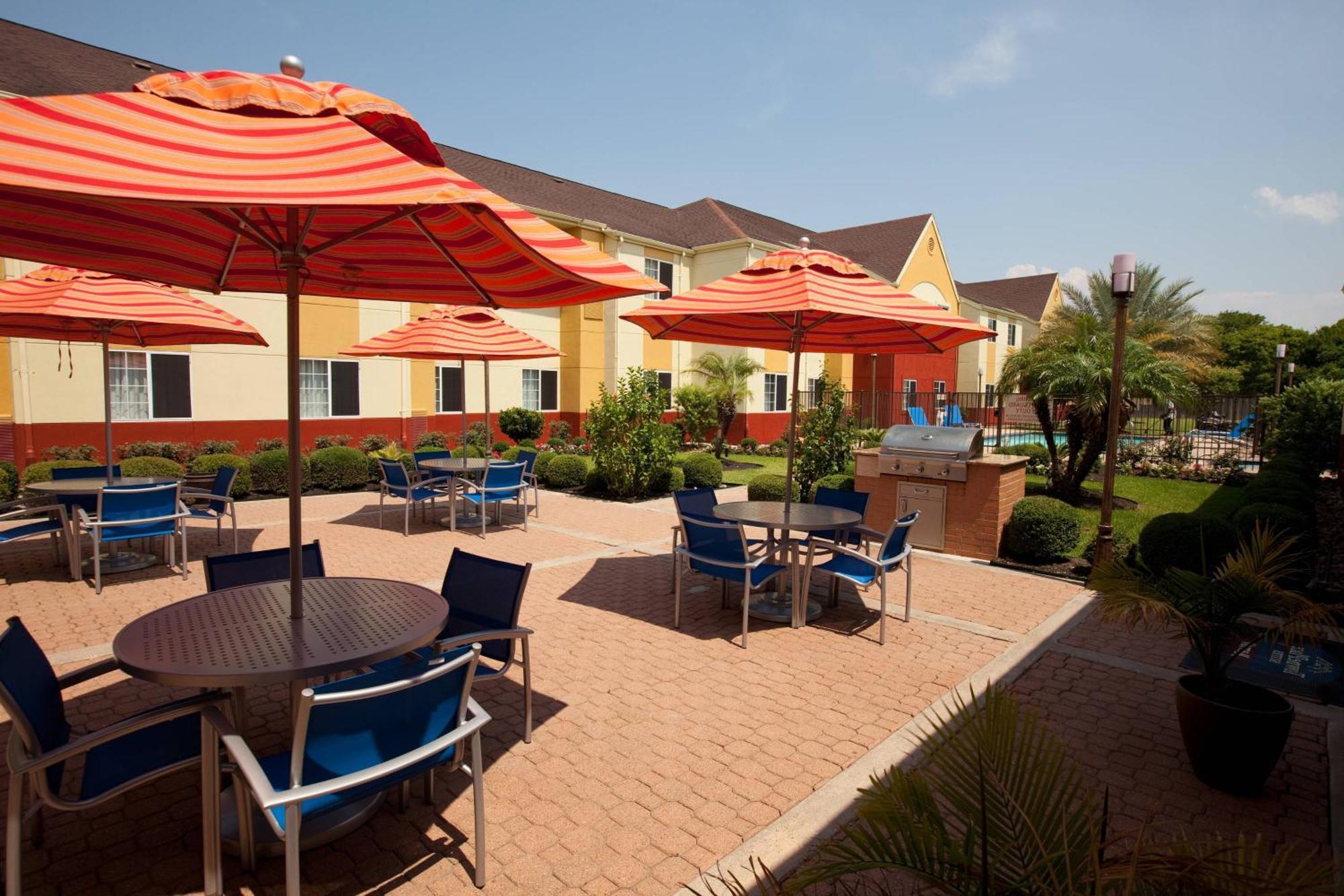 Towneplace Suites By Marriott Lake Jackson Clute מראה חיצוני תמונה