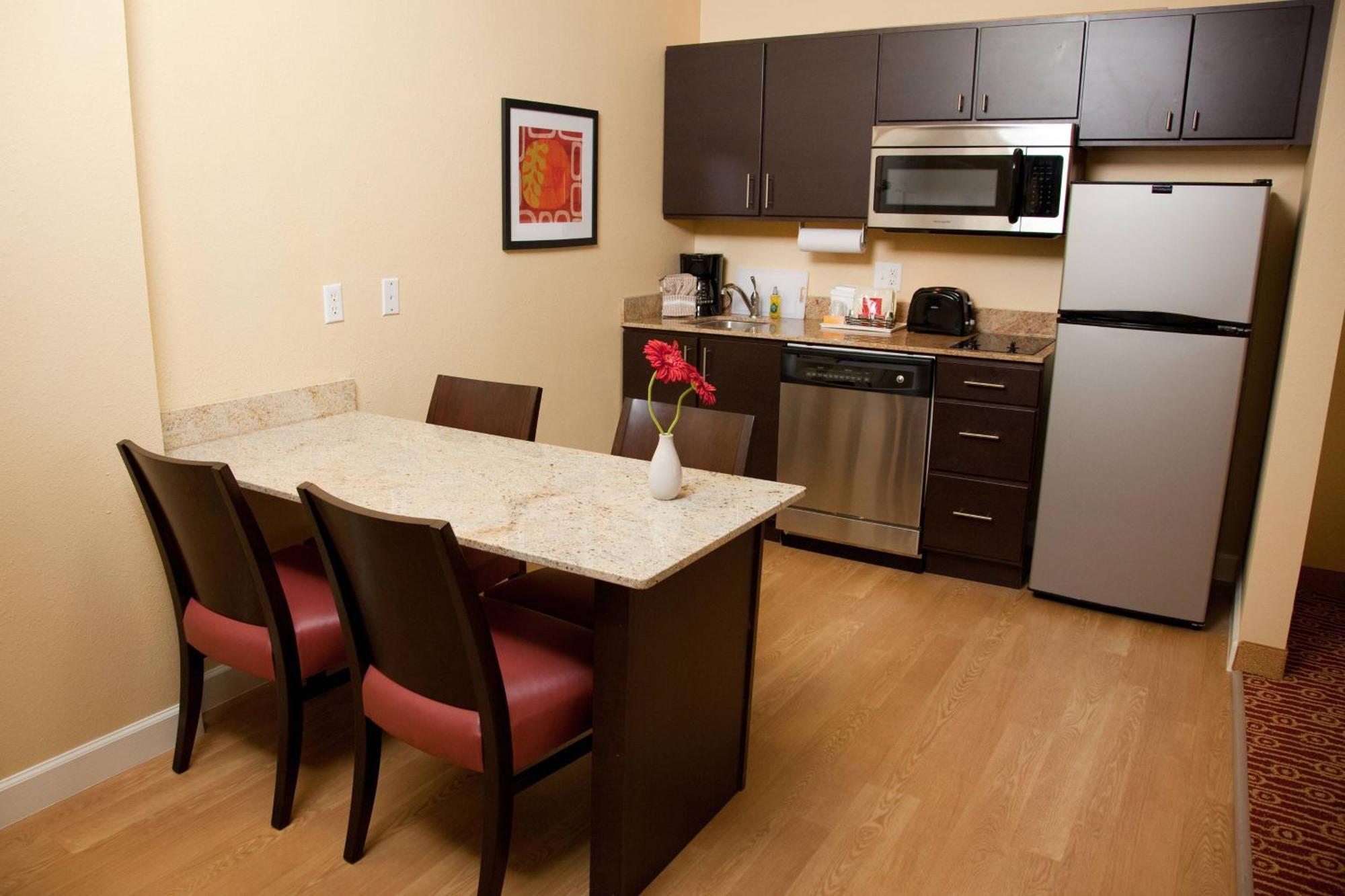 Towneplace Suites By Marriott Lake Jackson Clute מראה חיצוני תמונה