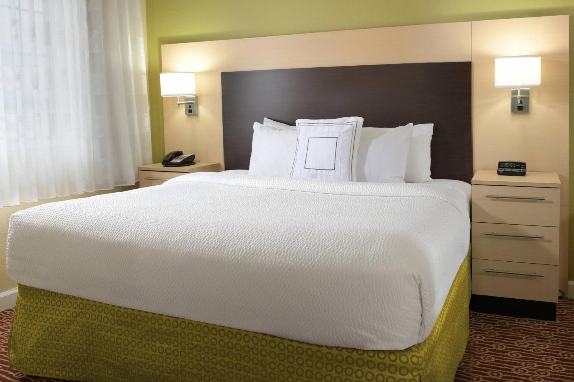 Towneplace Suites By Marriott Lake Jackson Clute מראה חיצוני תמונה