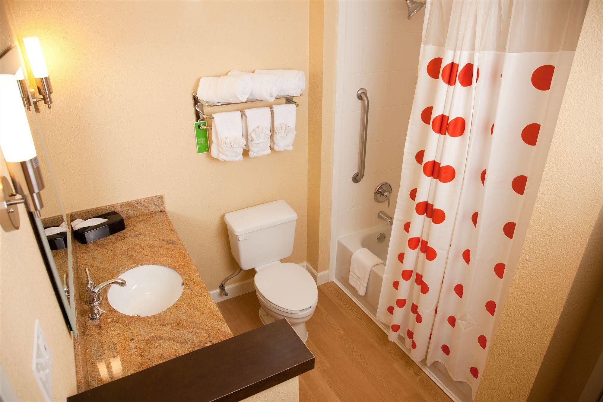 Towneplace Suites By Marriott Lake Jackson Clute מראה חיצוני תמונה