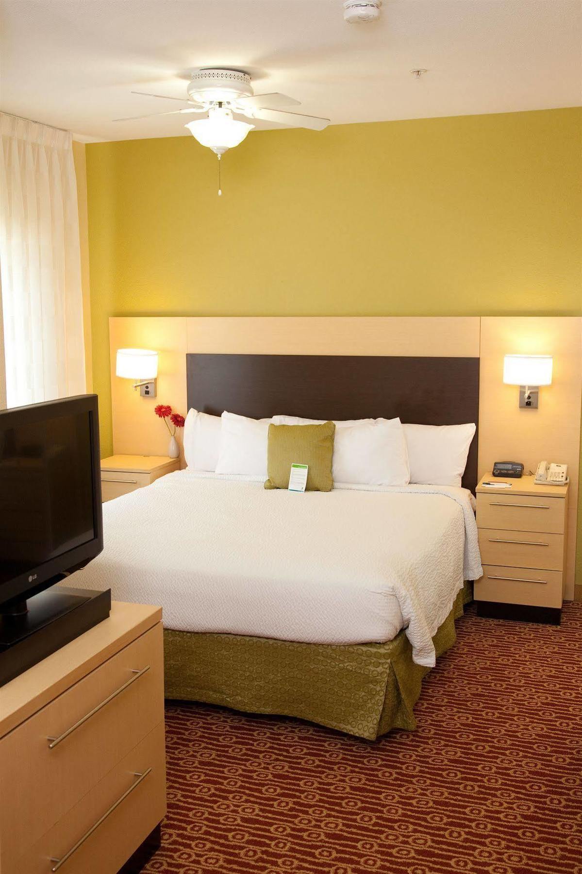 Towneplace Suites By Marriott Lake Jackson Clute מראה חיצוני תמונה